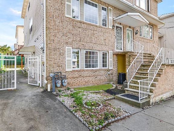 2nd image of 31A Essex Dr