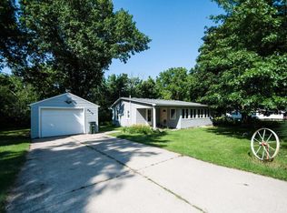 4818 Johnson Ave, Davenport, IA 52802