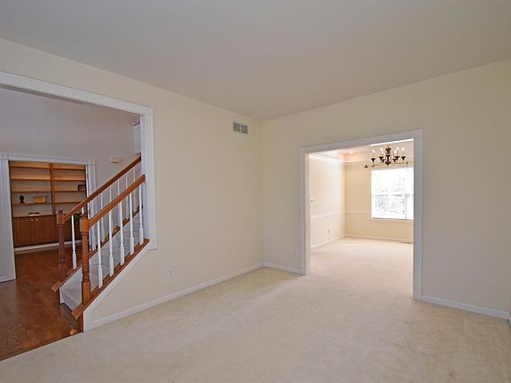 5th image of 6654 Charleston Park Dr