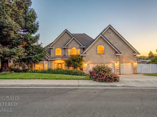 748 Valley View Dr, Oakdale, CA 95361