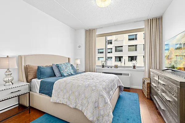 Rented by Douglas Elliman | media 5