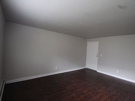 2nd image of 3348 Stathem Ave #2-2-2