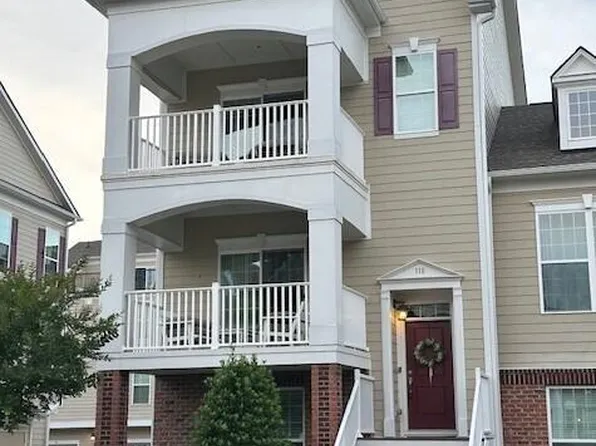10330 Sablewood Dr #118, Raleigh, NC 27617