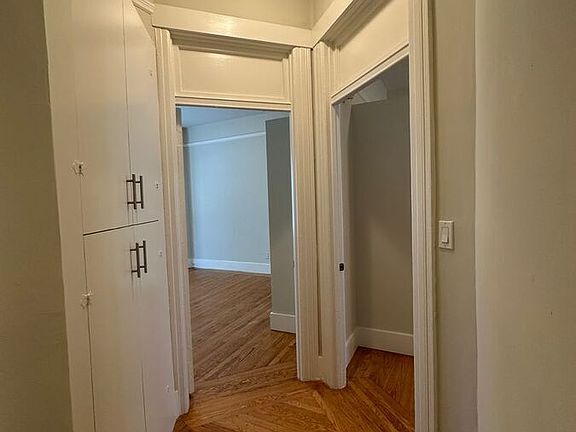 4th image of 2108 Hayes St #3