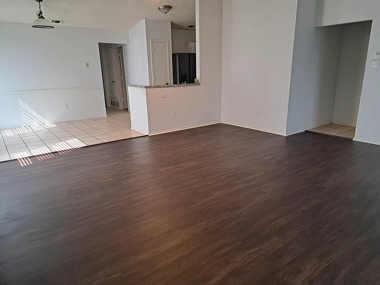 2705 Rustic Forest Rd — Photo 2