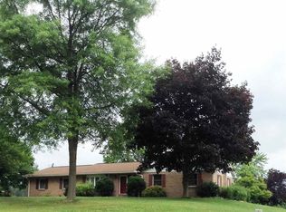 390 Little Creek Rd, Spring Grove, PA 17362