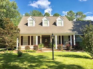 508 Longleaf Dr, Petal, MS 39465