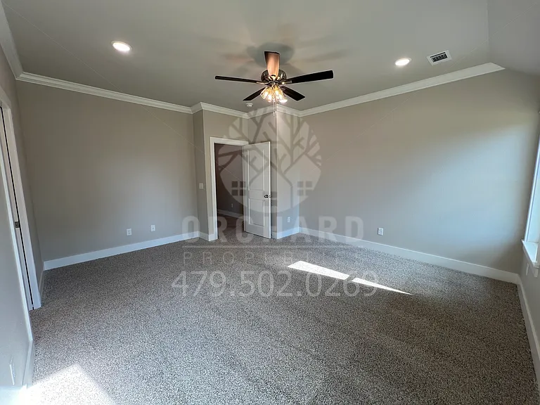 1052 Silver Birch St — Photo 8