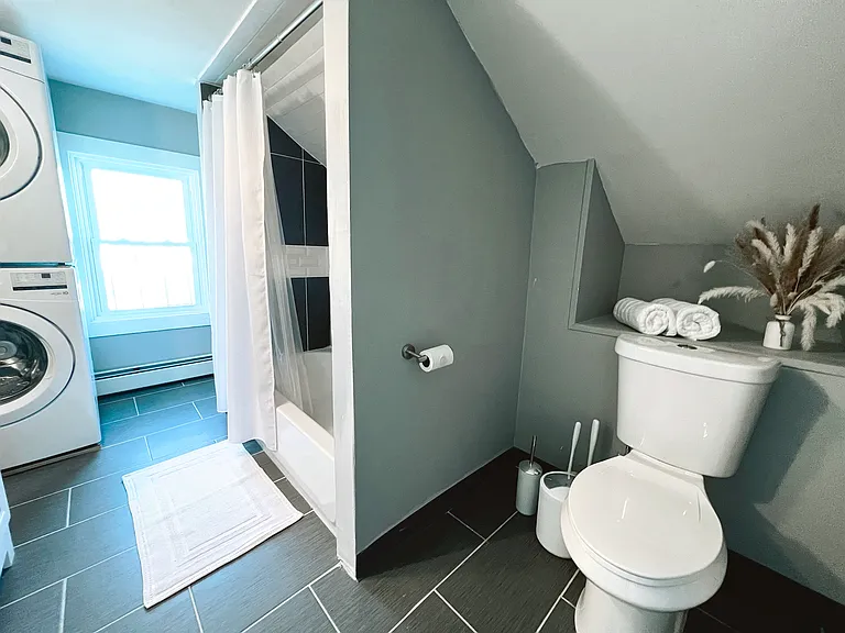 194 Messer St #2 — Photo 21