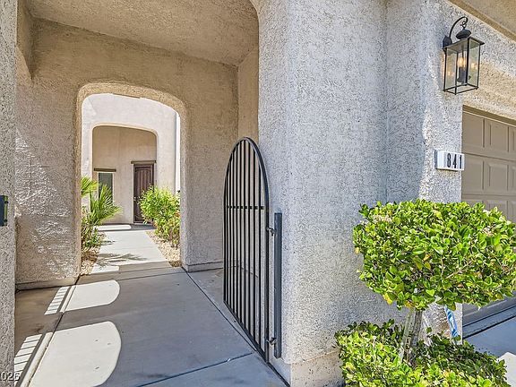 2nd image of 841 Colina Alta Pl