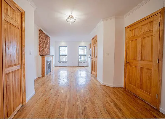 Rented by Reavis | media 1