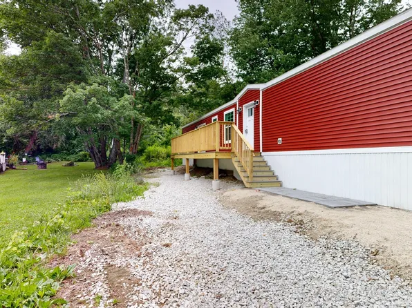 39 Imperial Drive, Eliot, ME 03903