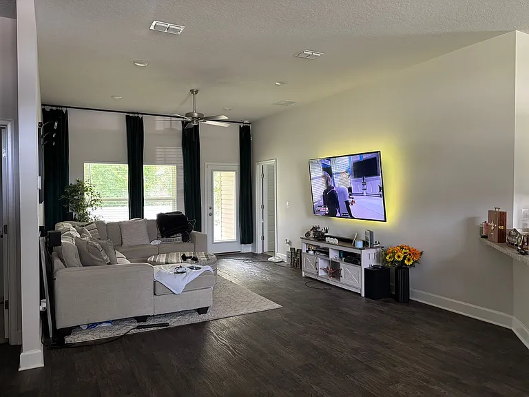 8112 Helmsley Blvd — Photo 9