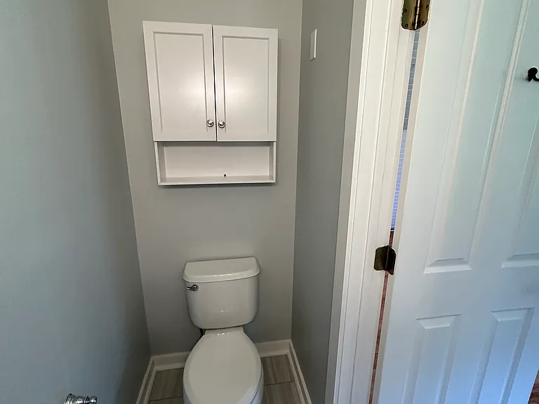 Half bathroom off second floor rear room - view 2