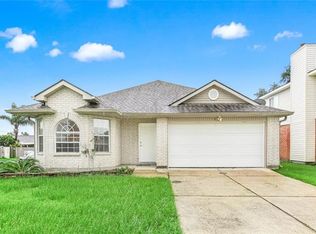 816 Lacey Ln, Gretna, LA 70056