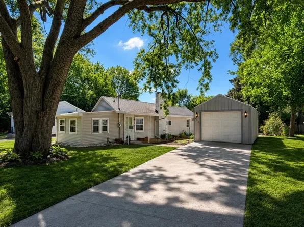 1521 Hamilton Ave, Janesville, WI 53548