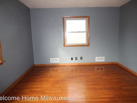 3rd image of 2900 E Armour Ave