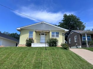 1617 Cherry St, Quincy, IL 62301