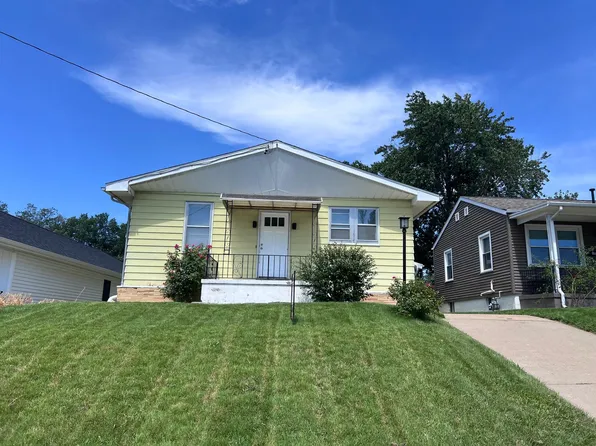 1617 Cherry St, Quincy, IL 62301