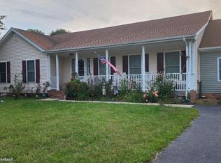 310 Autumn Ridge Dr, Hebron, MD 21830