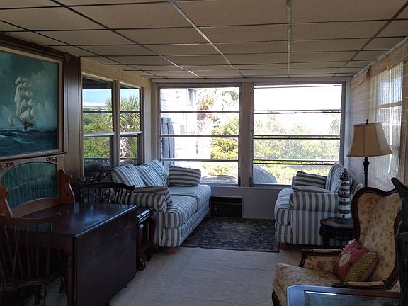 5th image of 100 N Harbor Dr #100