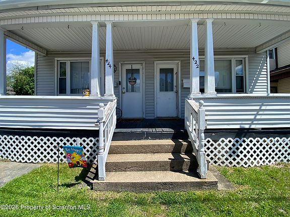 3rd image of 422-424 W Taylor St