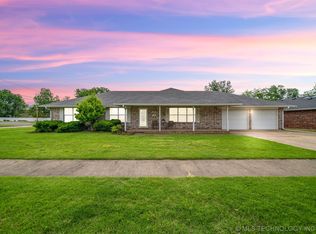 101 S Rowe St, Pryor, OK 74361