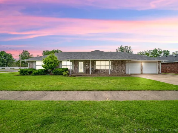 101 S Rowe St, Pryor, OK 74361