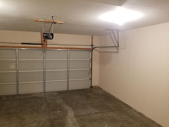 4th image of 1130 Hampstead Ct