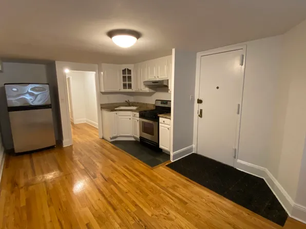 569 7th Street image 1 of 7