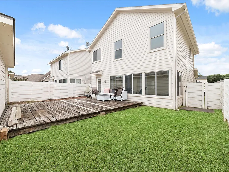 10106 Farrell Dr — Photo 20