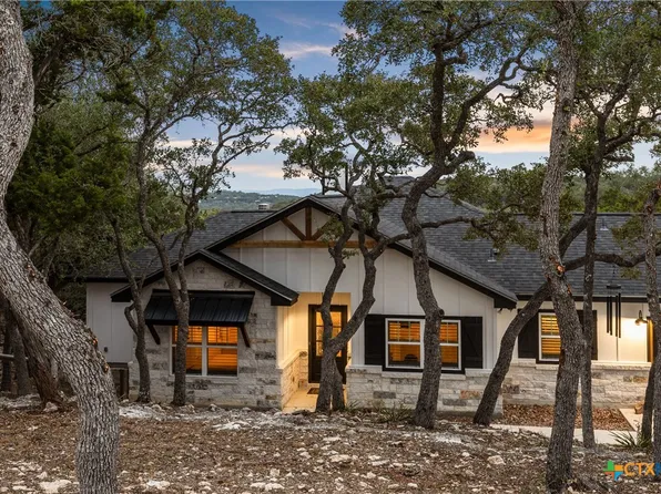 1382 Cottonwood Rd, Fischer, TX 78623