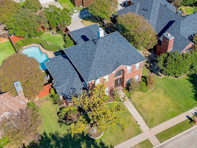 2705 Trophy Dr — Photo 35