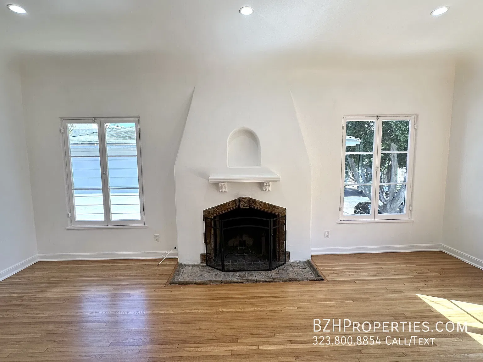 Stunning Updated Spanish 3 Bedroom Home — Photo 3