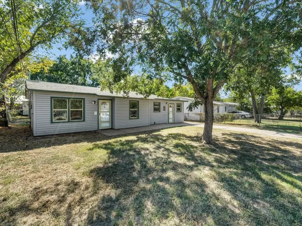 1404 SE 12th St, Mineral Wells, TX 76067
