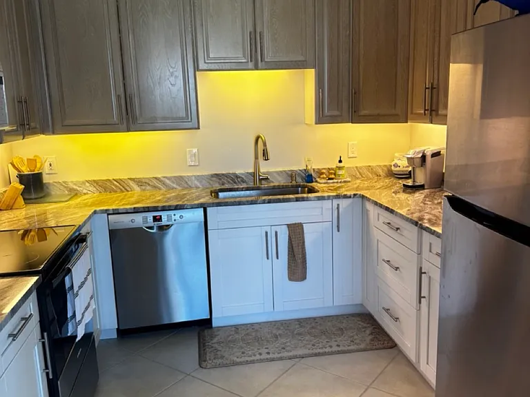 2226 Gulf Shore Blvd N #P3 — Photo 13