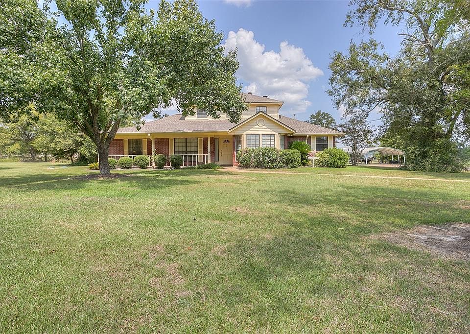 1st image of 34 Pinecrest Dr