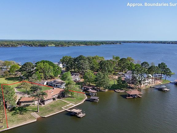3rd image of 226 Bushwhacker Dr