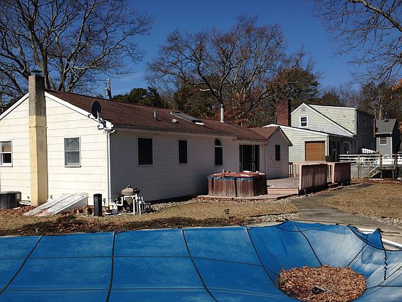 Rear Yard - 870 Clair Avenue