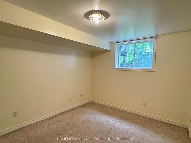 23 Loon Ave #LOWER — Photo 6