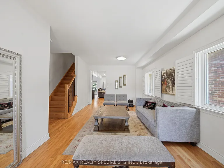 294 Miller Park Ave — Photo 5