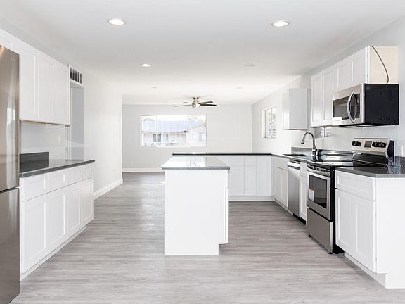 2nd image of 221 N Hall