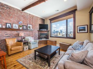 410 E 3rd St #3, South Boston, MA 02127