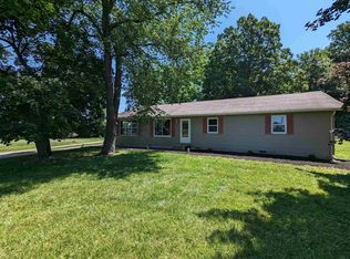 11802 Ray Rd, Churubusco, IN 46723