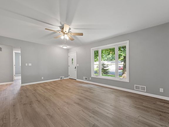 2nd image of 330 Main St