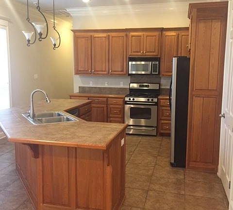 5th image of 204 W Brentwood Blvd Unit 4