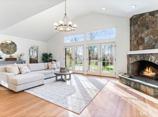 86 Maple Avenue South, Westport, CT 06880