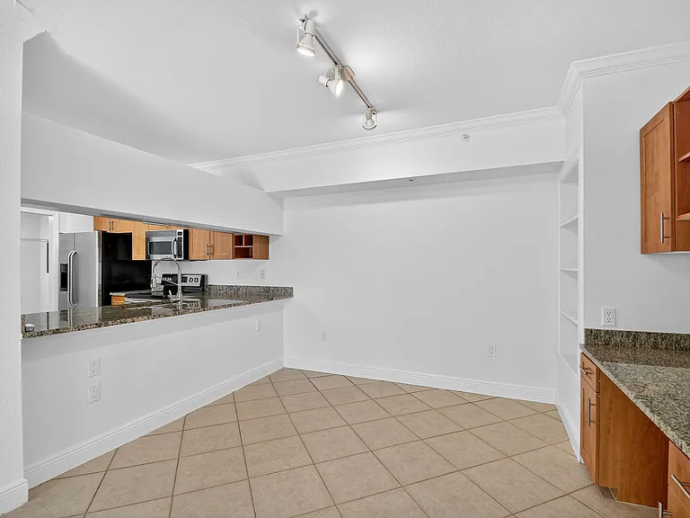 6511 Emerald Dunes Dr #304 — Photo 15