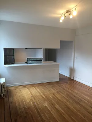 Rented by Flatiron Real Estate Advisors LLC | media 7