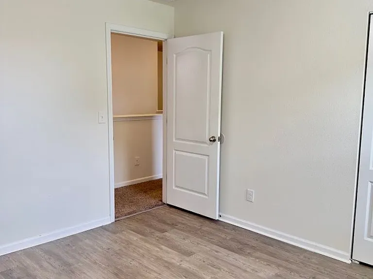 101 Cedar Breeze Dr — Photo 25